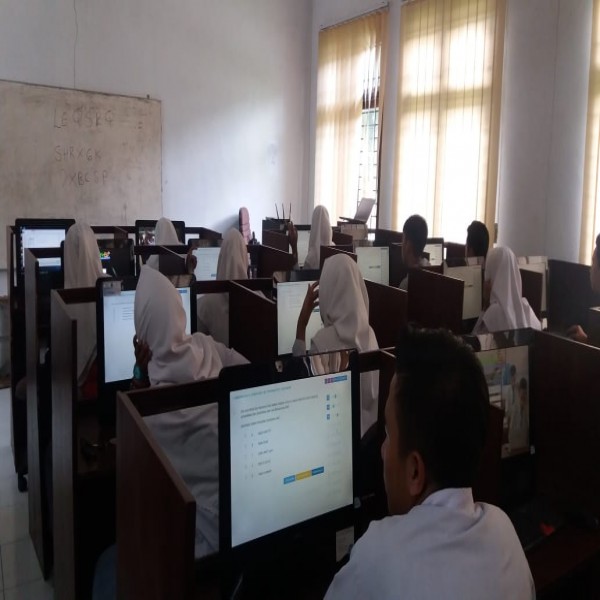 MA Laboratorium UIN SU Lakukan Simulasi II UAMBN - BK