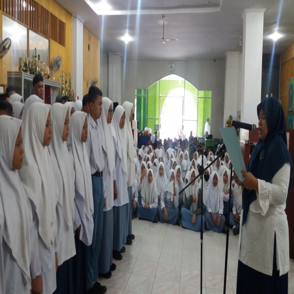 Pelantikan dan Serah Terima Pengurus OSIS MTs dan MA Laboratorium UIN SU Medan