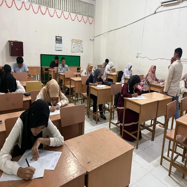 Antusias Calon Siswa/i MA Laboratorium UIN SU Medan, Ikuti Ujian Gelombang Kedua